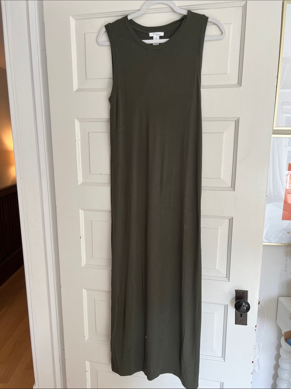 Daily Ritual Sleeveless Olive Maxi Dress